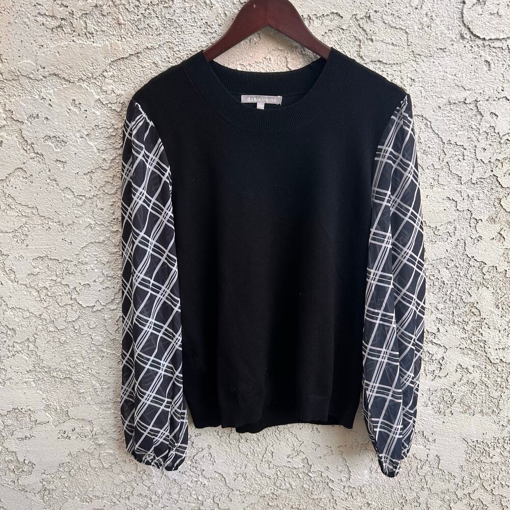 Daniel Rainn Black Plaid Sleeve Sweater Size Medium
